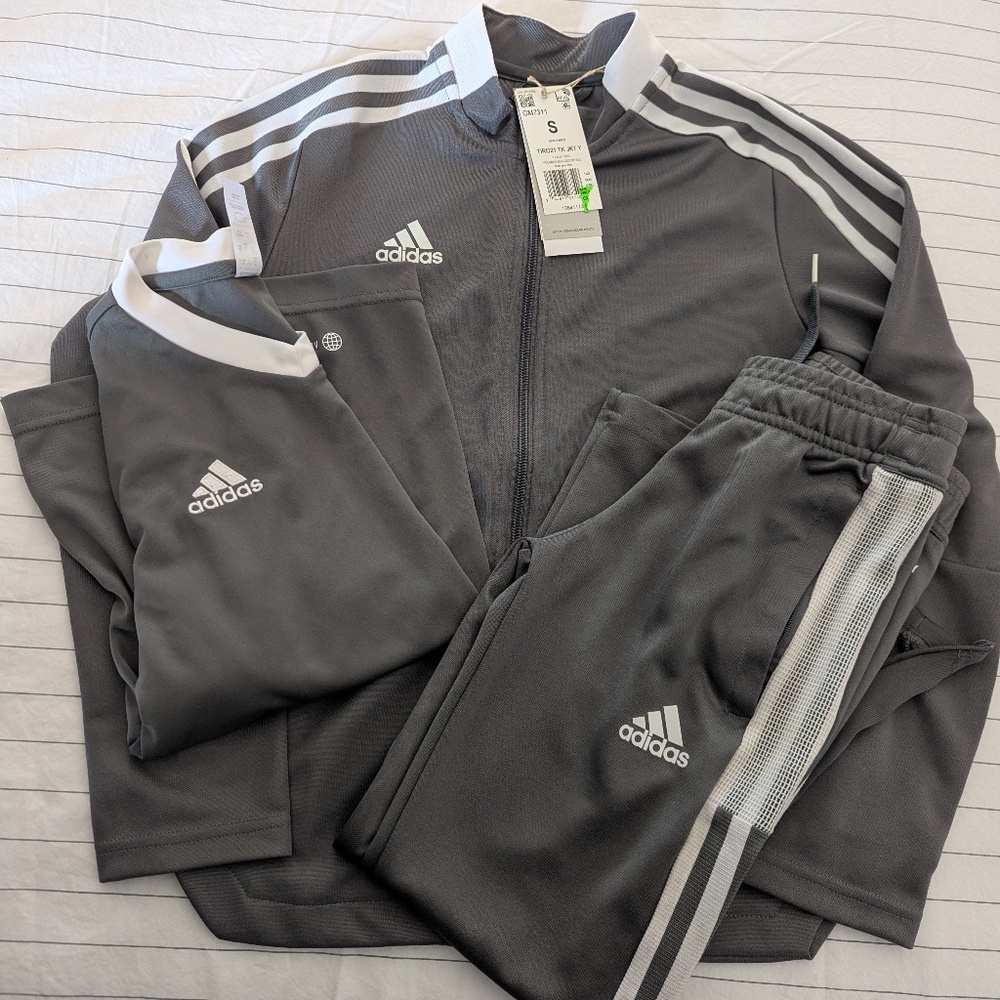 NWT - Adidas Kid's Unisex Trio 21 Three Piece Tracksuit